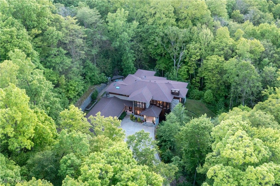 3521 Hamilton Drive