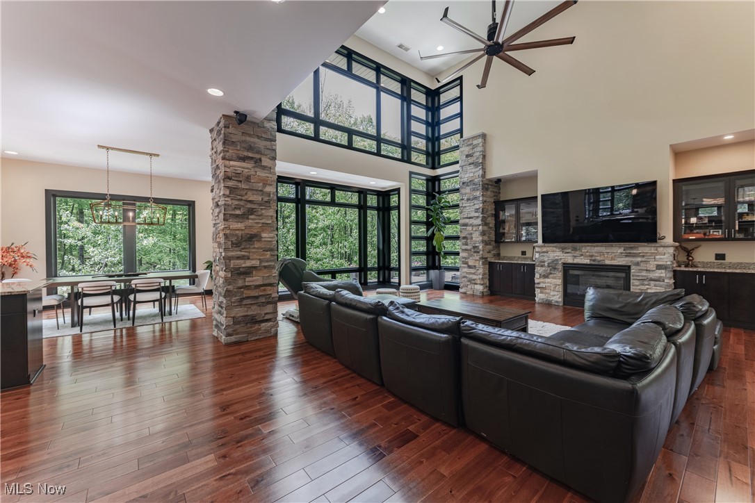 3521 Hamilton Drive