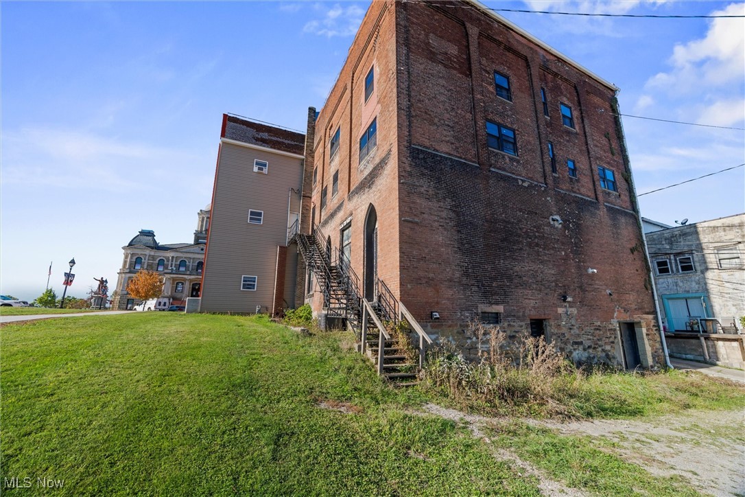 127-131 W Market Street