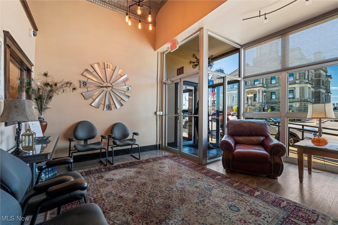 127-131 W Market Street