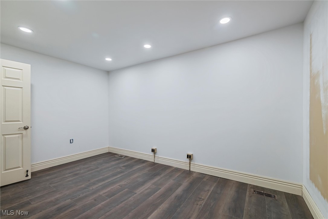 127-131 W Market Street