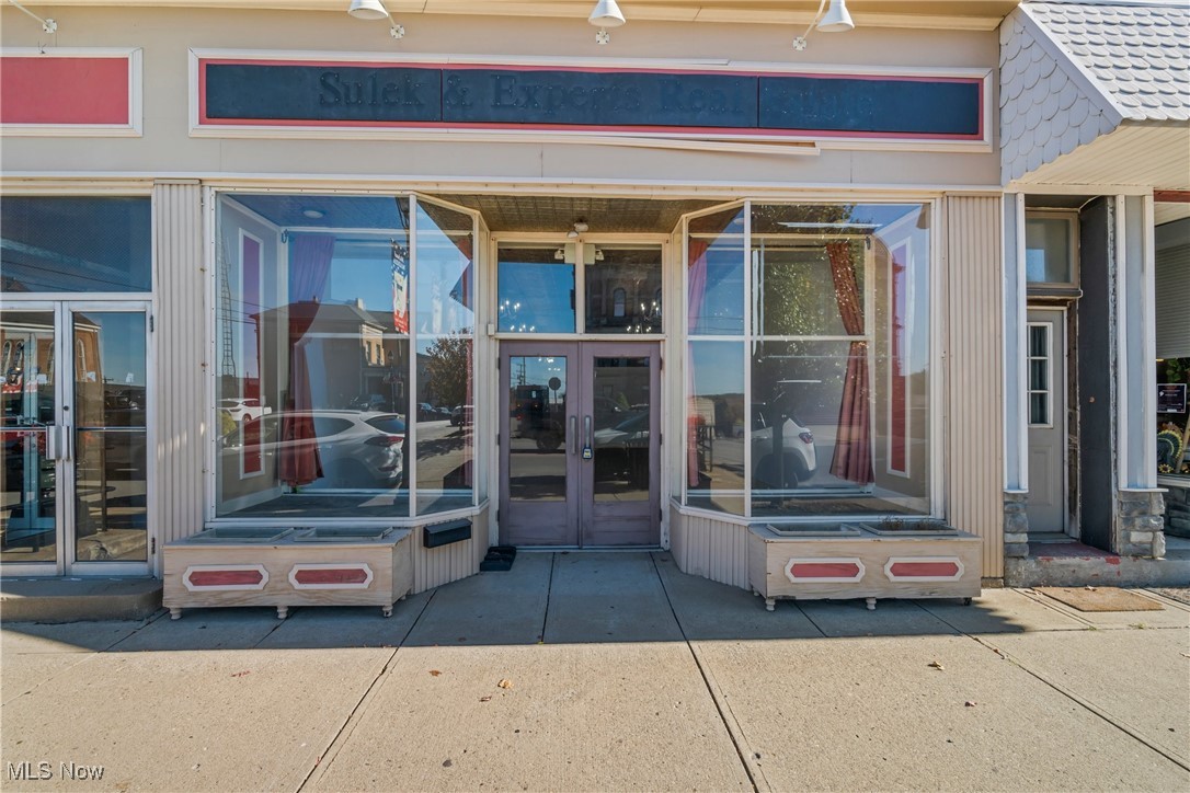127-131 W Market Street