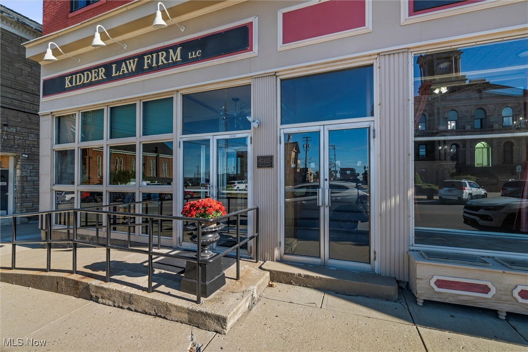 127-131 W Market Street
