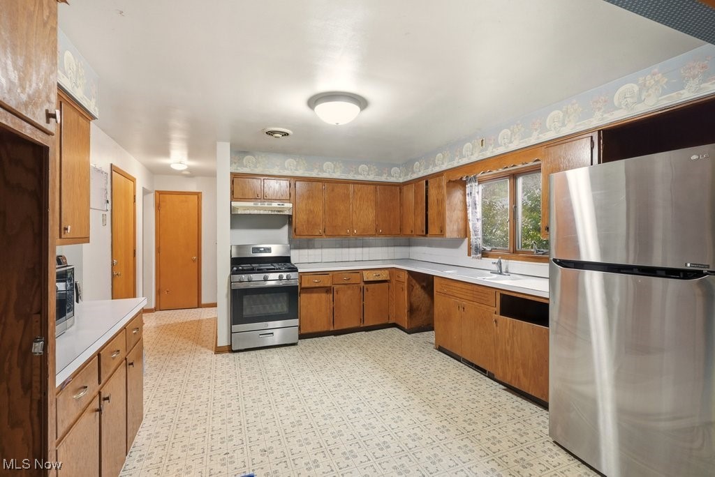 462 Pickwick Lane