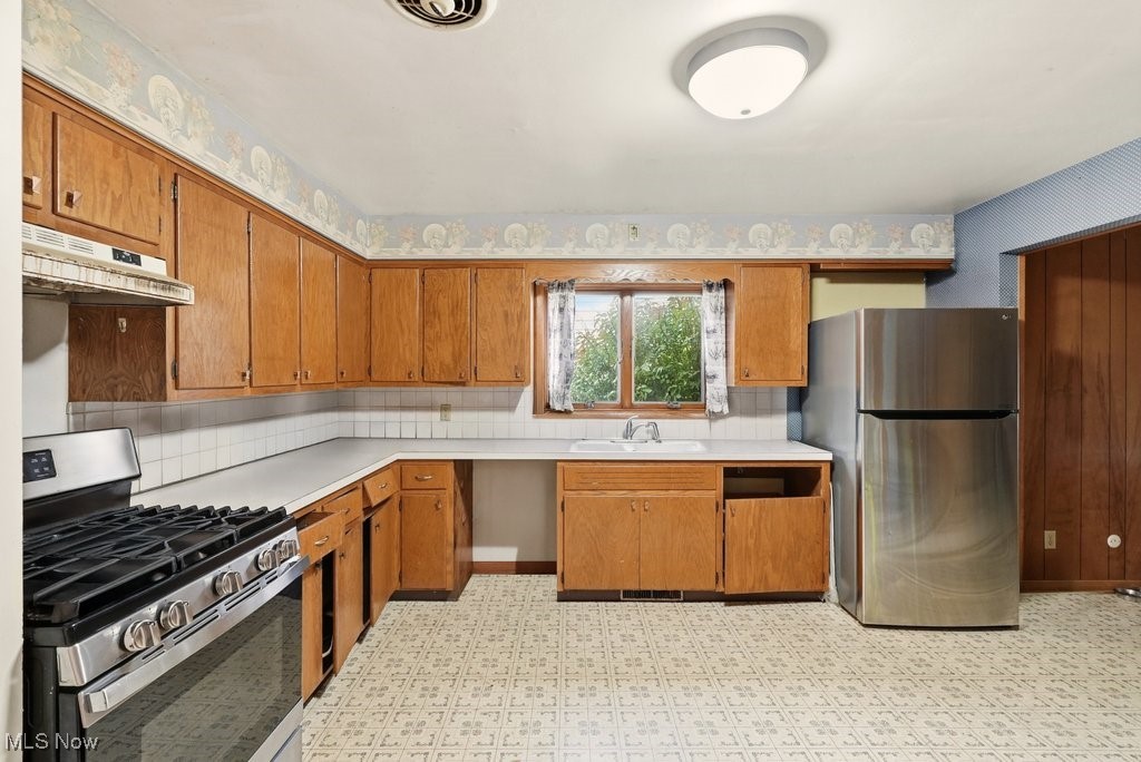462 Pickwick Lane