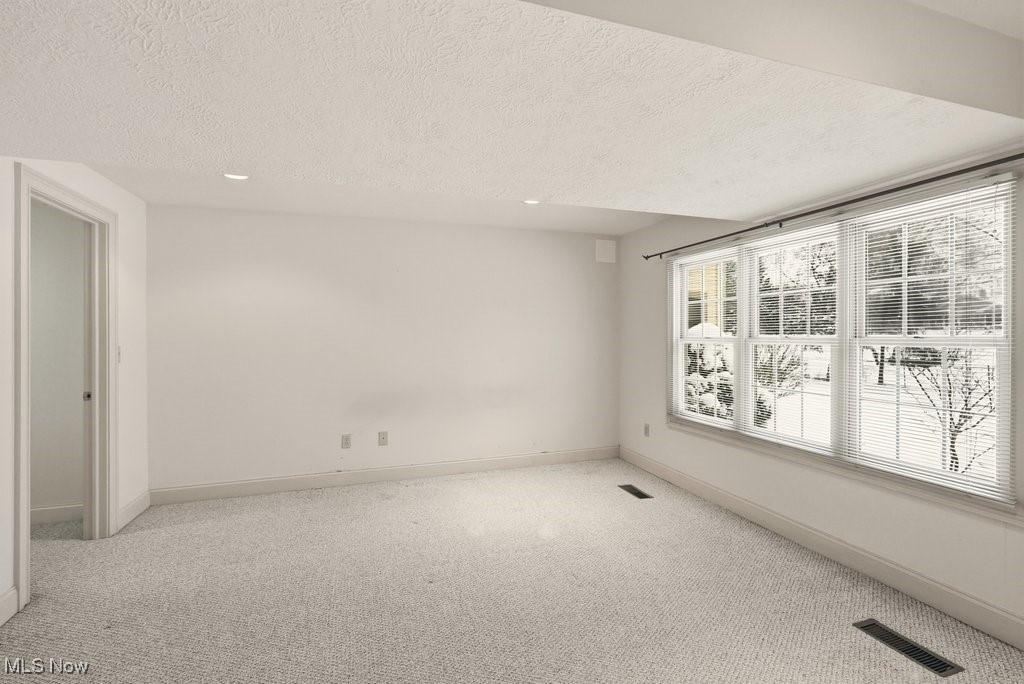 2804 Valley Road