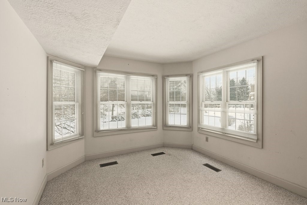 2804 Valley Road