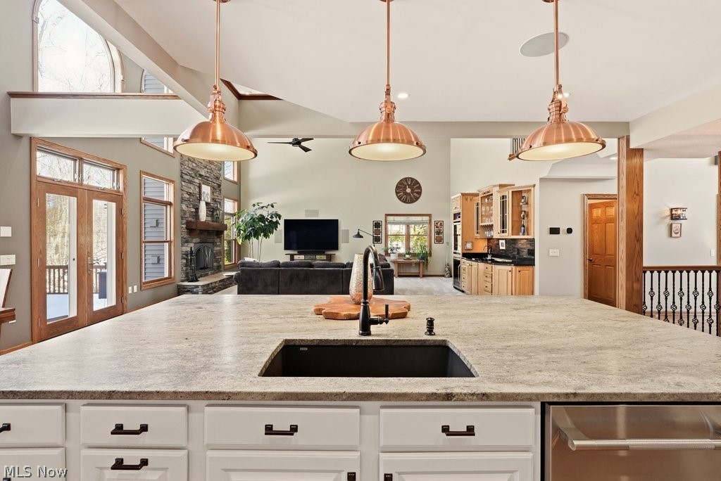 3813 Heathery Circle
