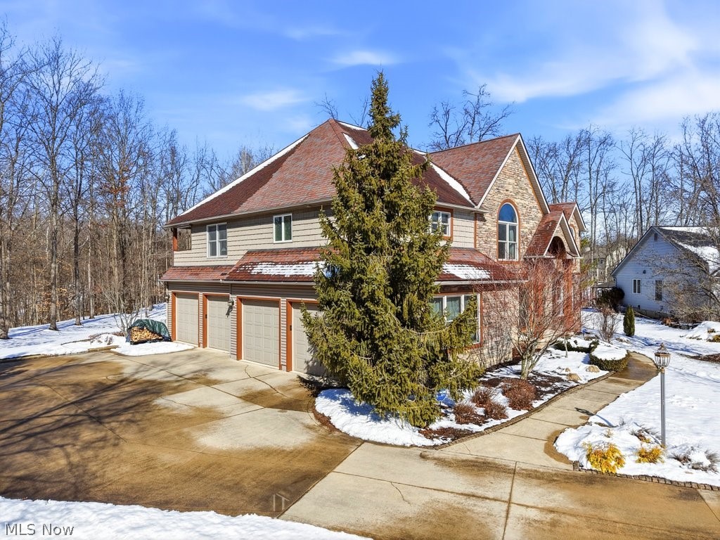 3813 Heathery Circle