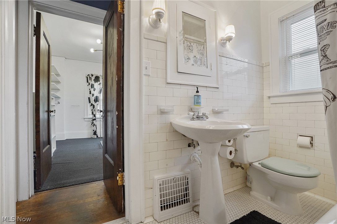 205 Edgerton Road