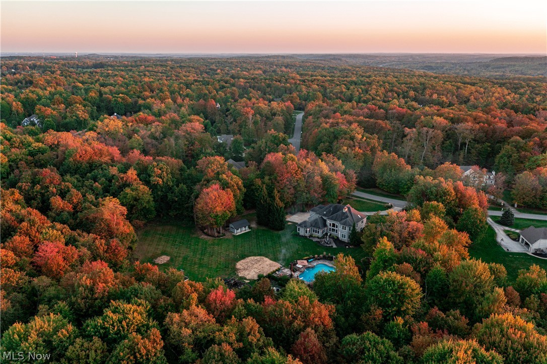 4471 Forest Brooke Court N