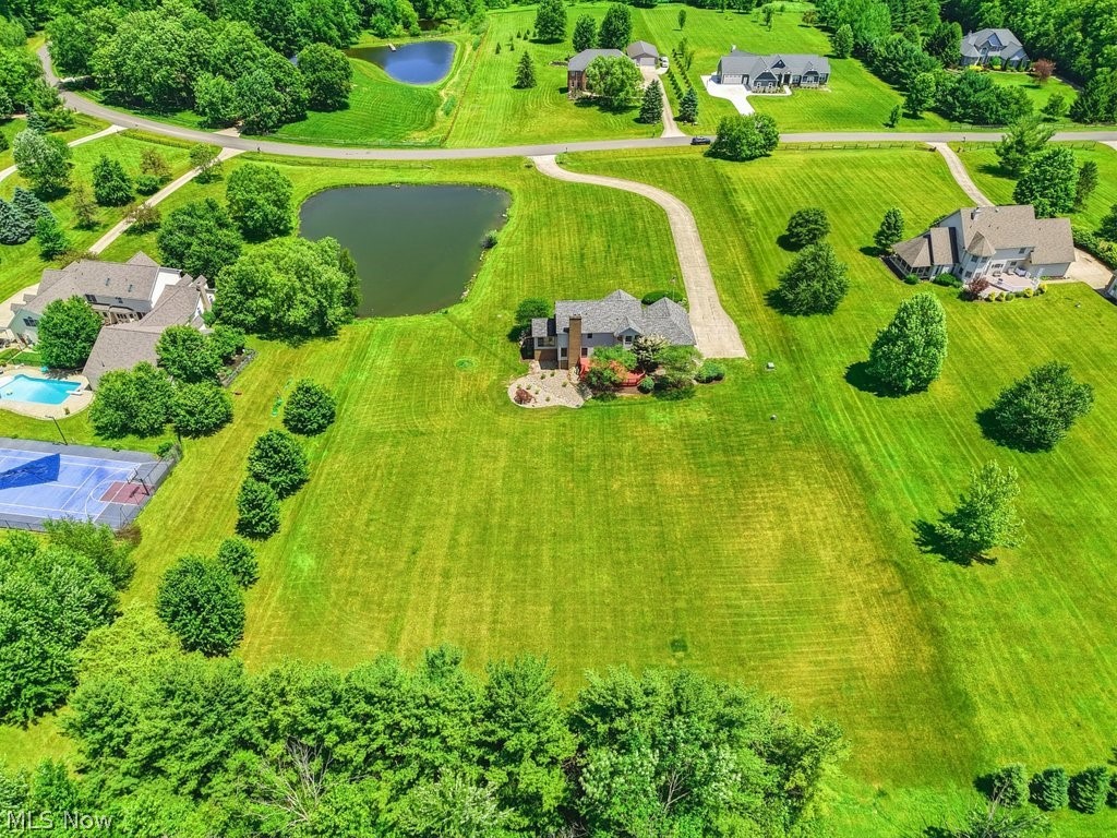 2285 Thoroughbred Drive