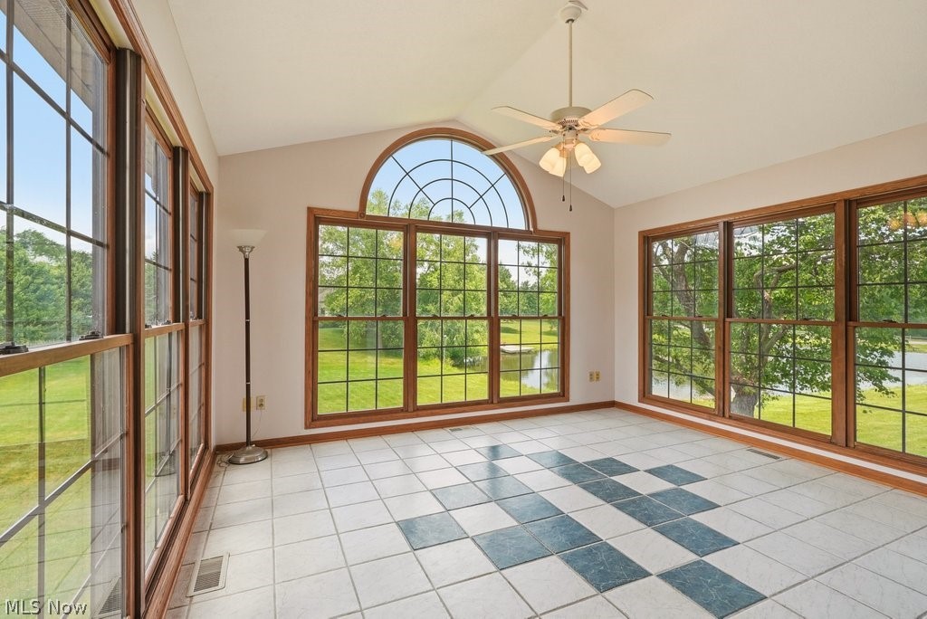 2285 Thoroughbred Drive