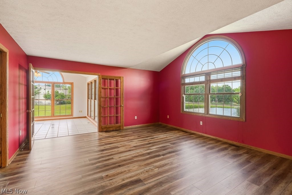 2285 Thoroughbred Drive
