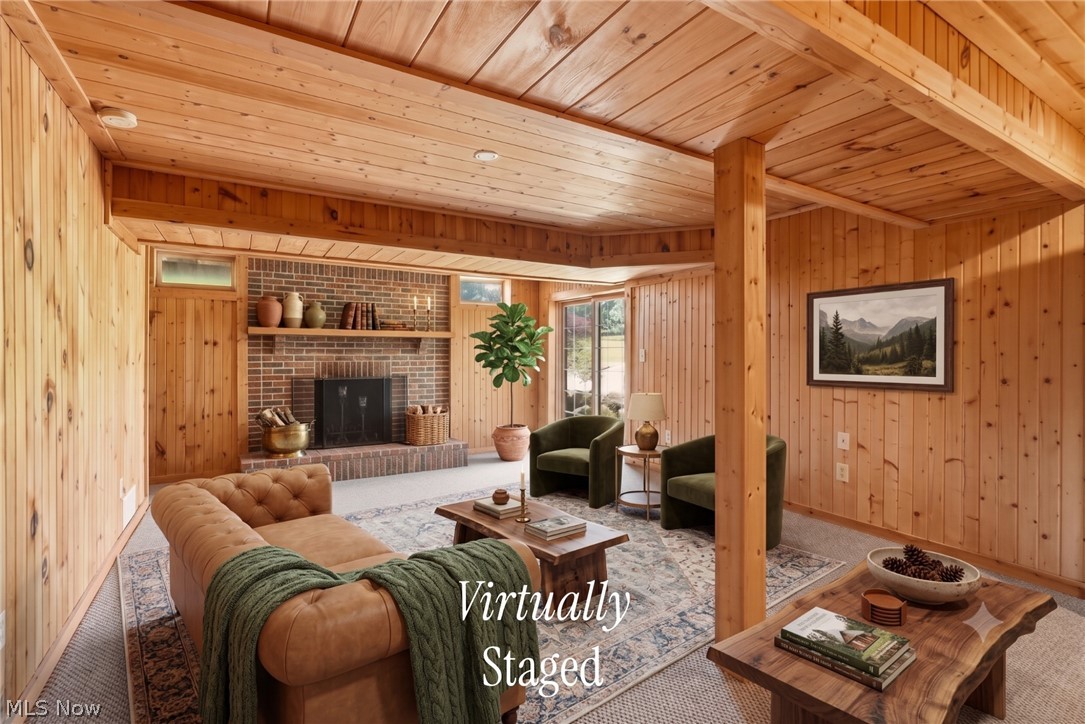 2285 Thoroughbred Drive