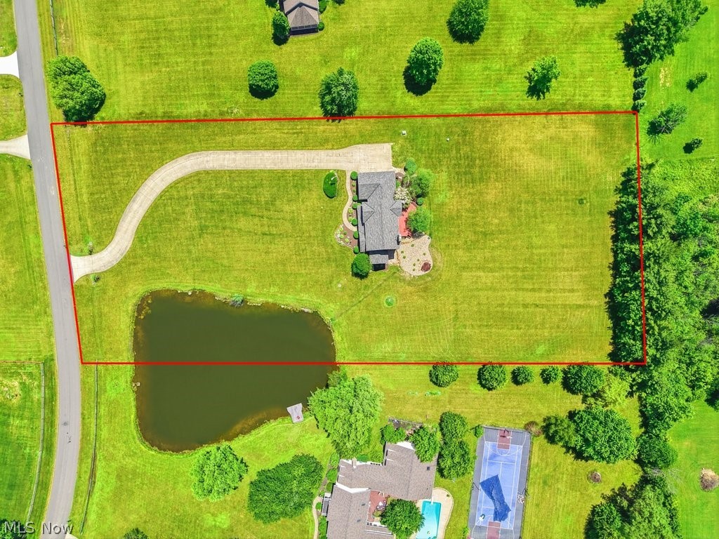 2285 Thoroughbred Drive