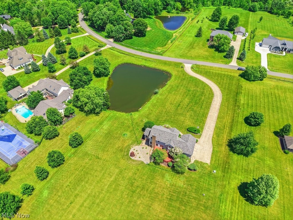 2285 Thoroughbred Drive
