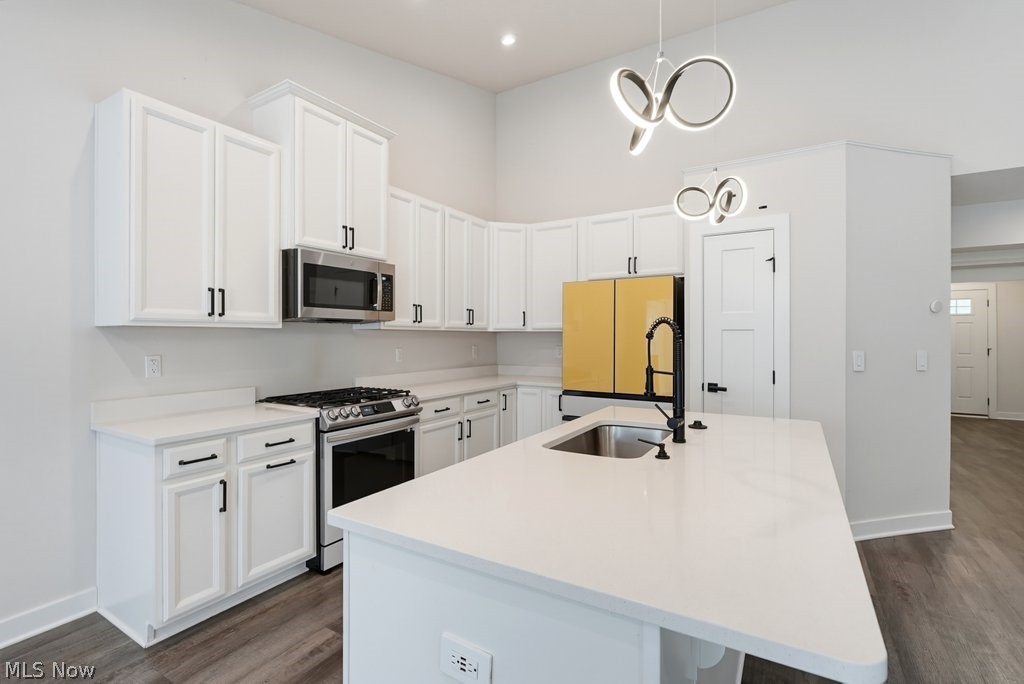 441 Community Lane