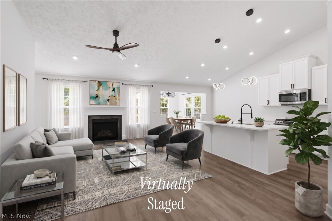 441 Community Lane