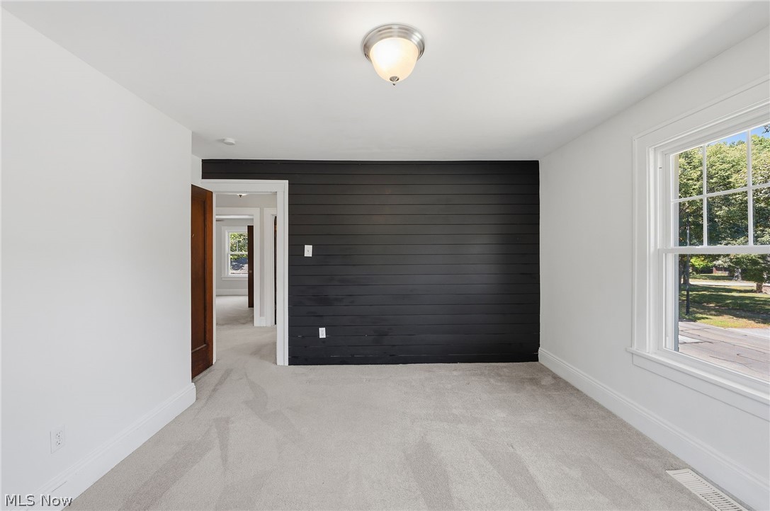 1258 Delia Avenue