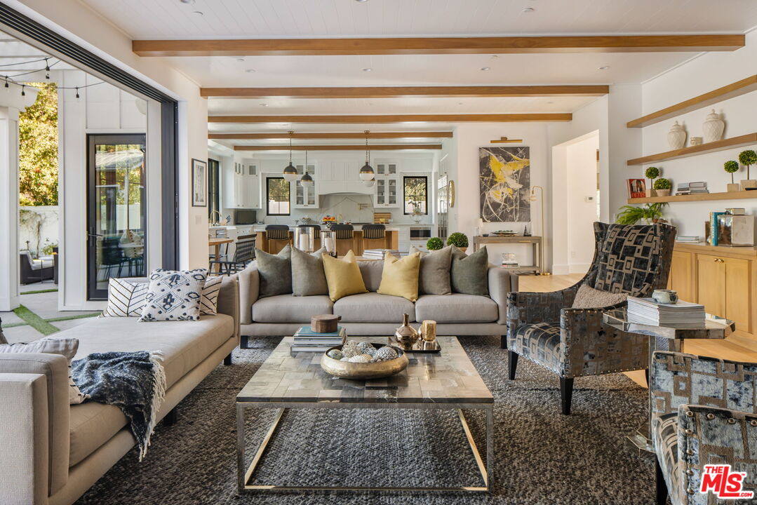 16101 Royal Mount Dr