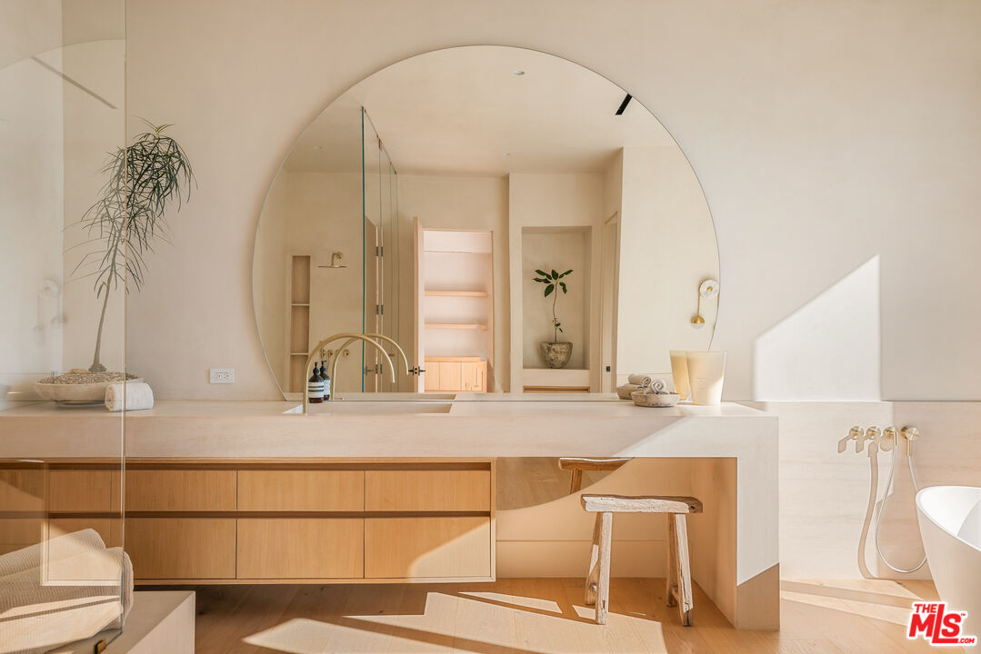 24824 Pacific Coast Hwy