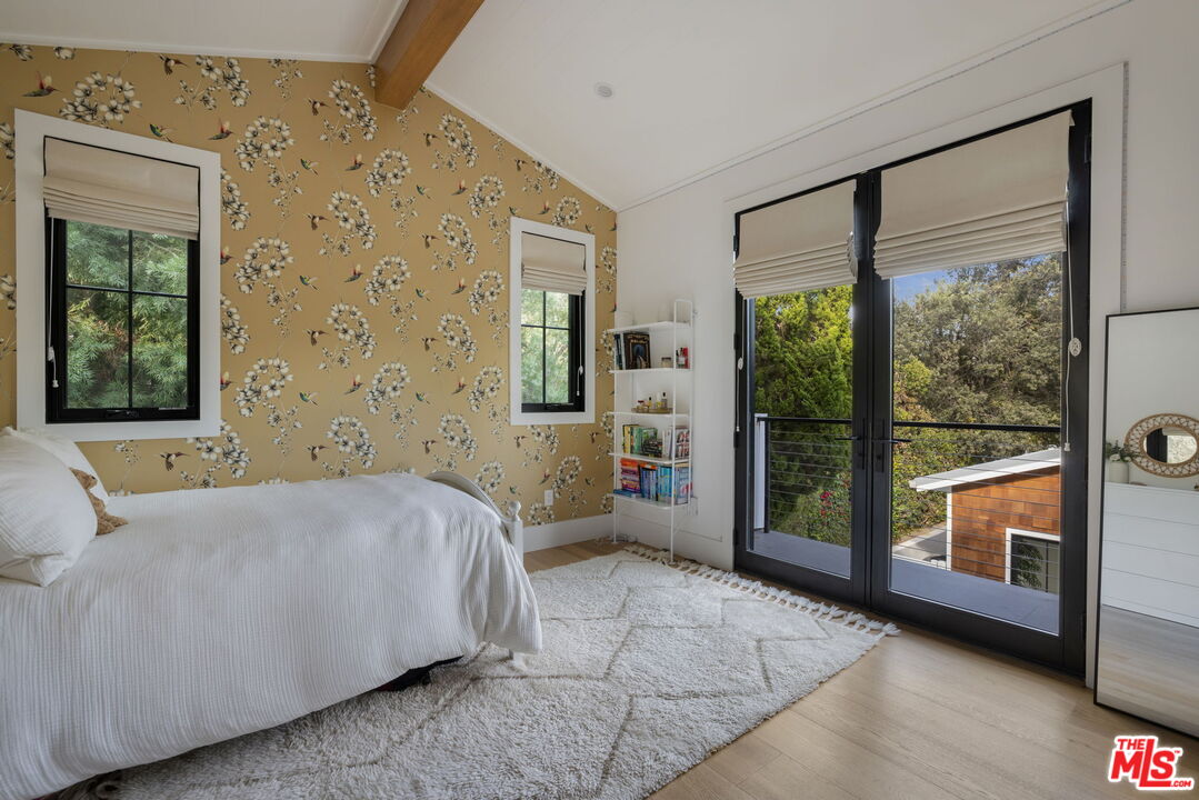 16101 Royal Mount Dr