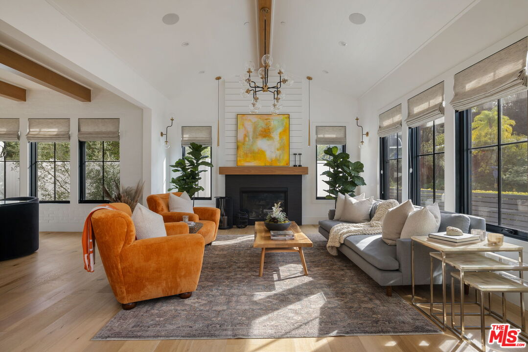 16101 Royal Mount Dr