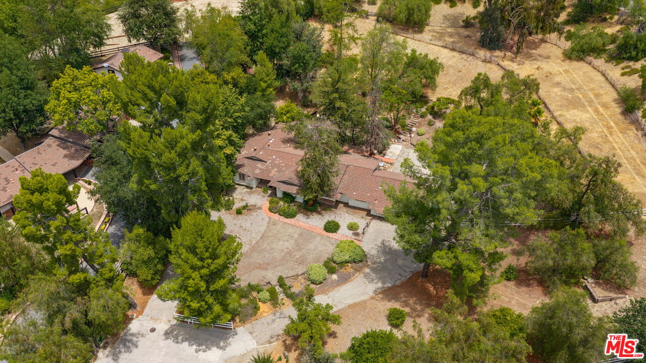 5854 Round Meadow Rd