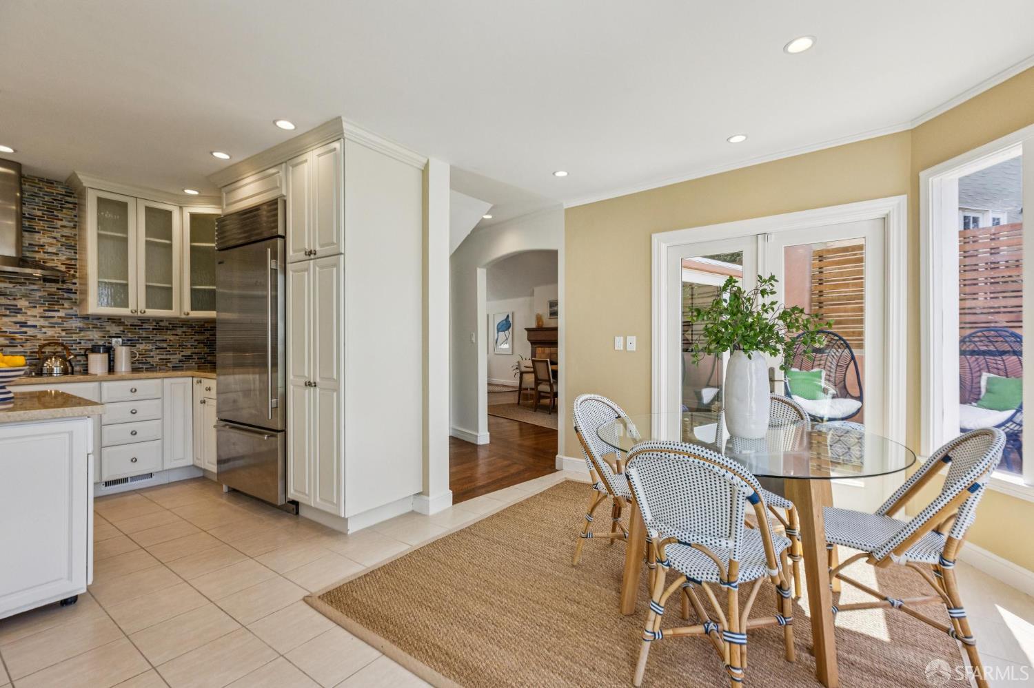 77 Ventura Avenue