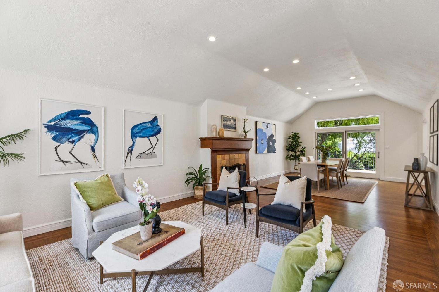 77 Ventura Avenue