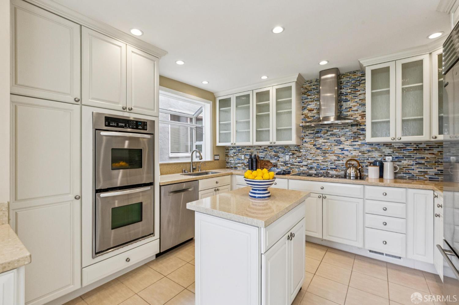 77 Ventura Avenue