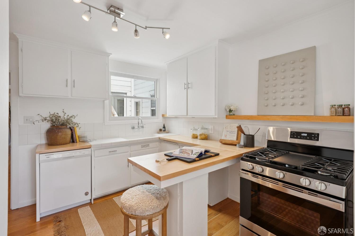 4404-4406 17th Street