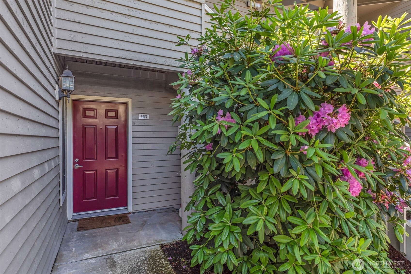 9009 Avondale Road NE Unit: D107