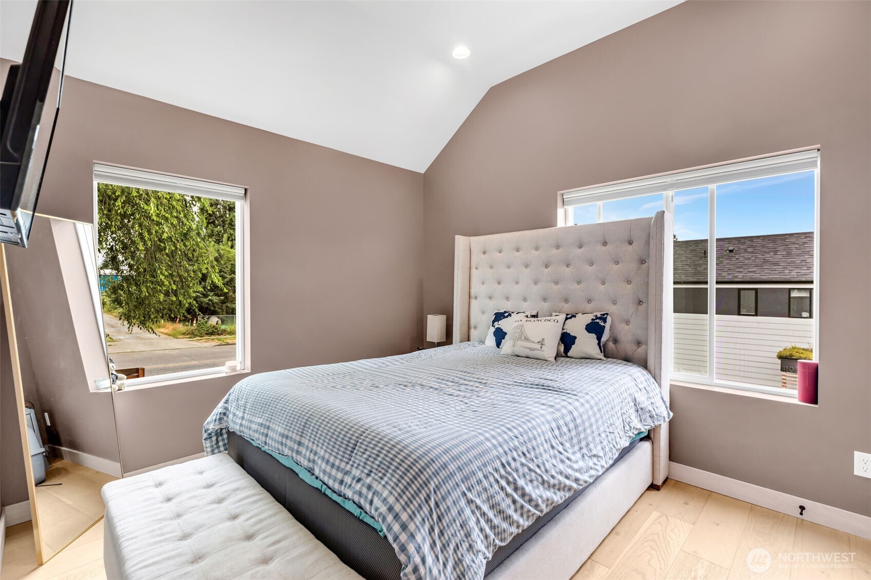 1111 SW Henderson Street