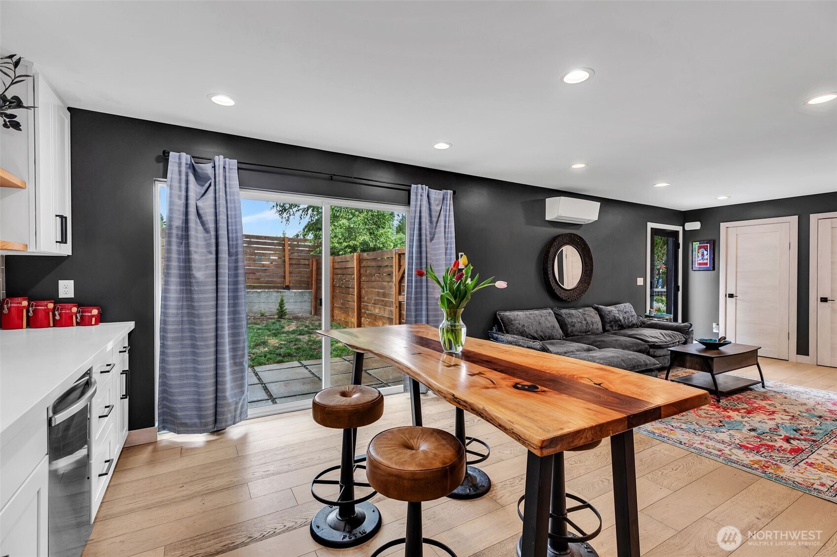 1111 SW Henderson Street