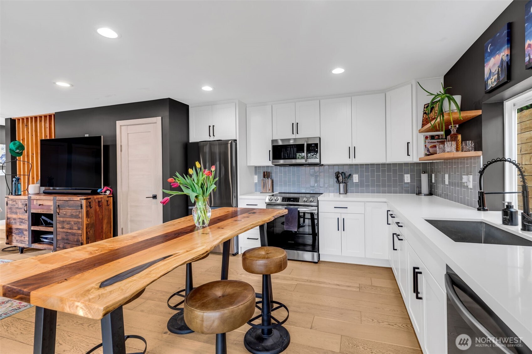 1111 SW Henderson Street