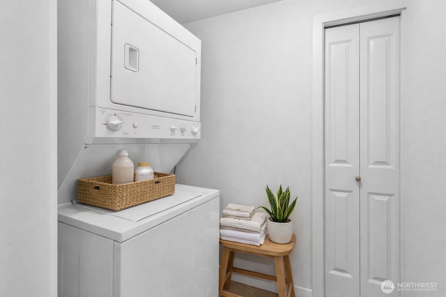 5450 Leary Avenue NW Unit: 445