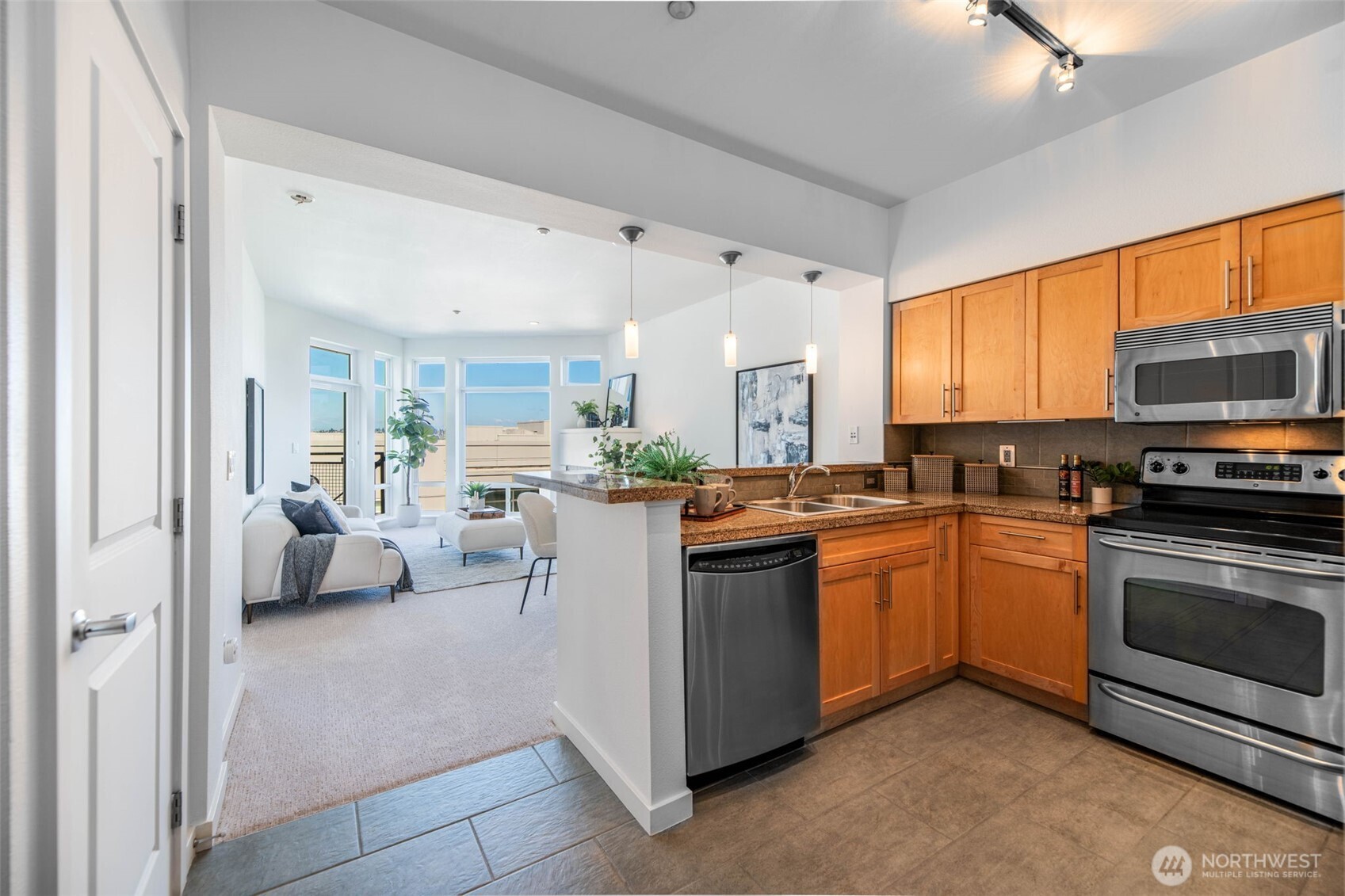 211 Kirkland Avenue Unit: 520