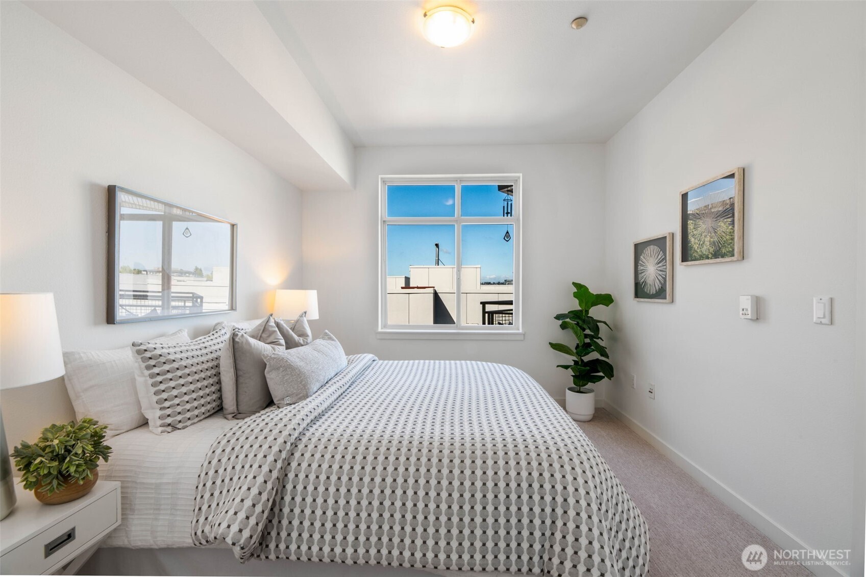 211 Kirkland Avenue Unit: 520