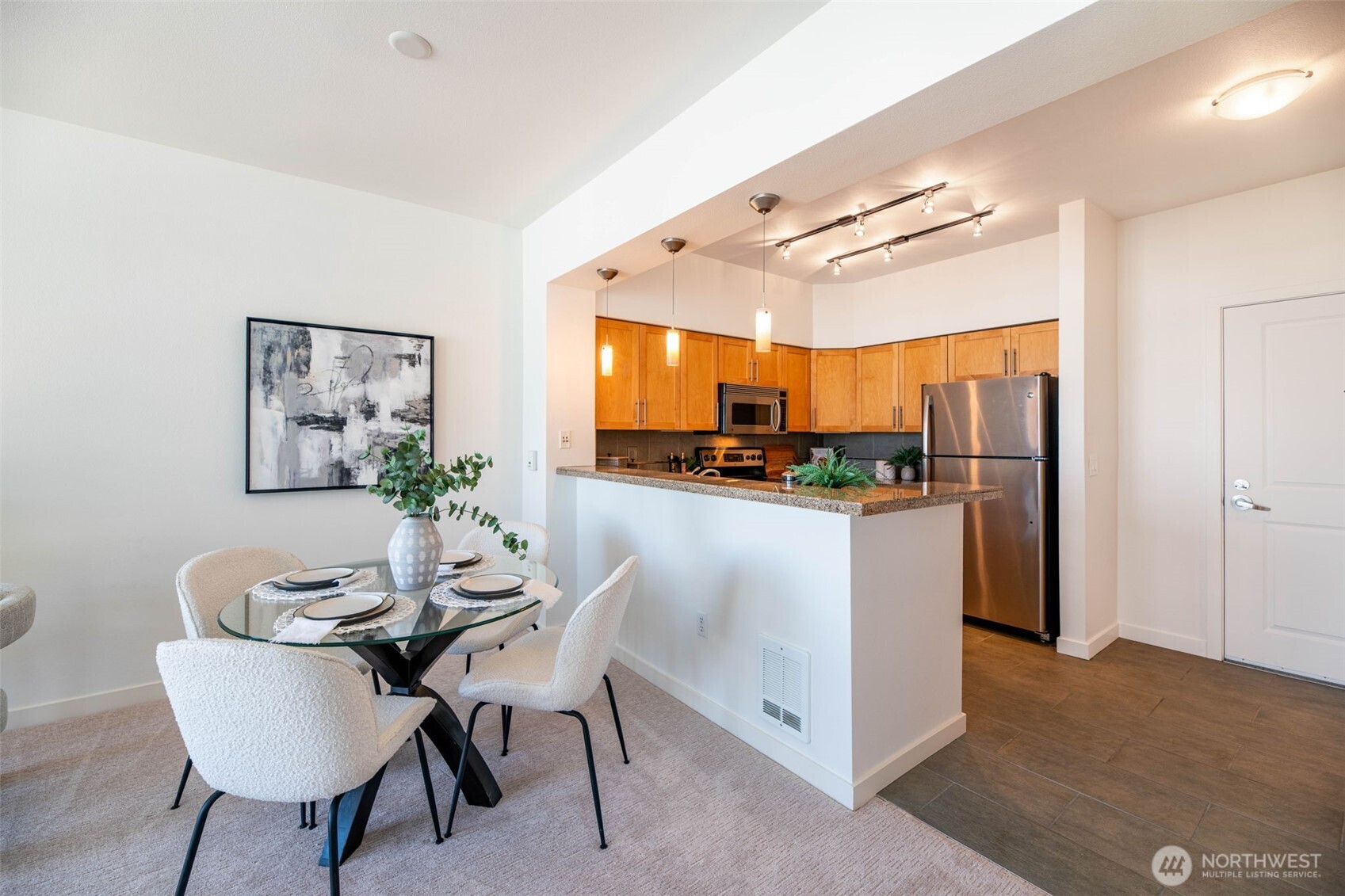 211 Kirkland Avenue Unit: 520