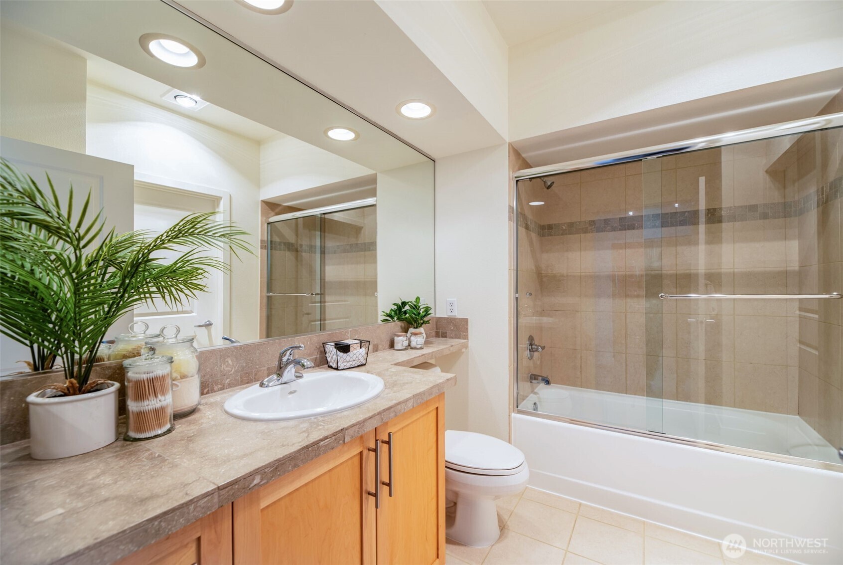 211 Kirkland Avenue Unit: 520
