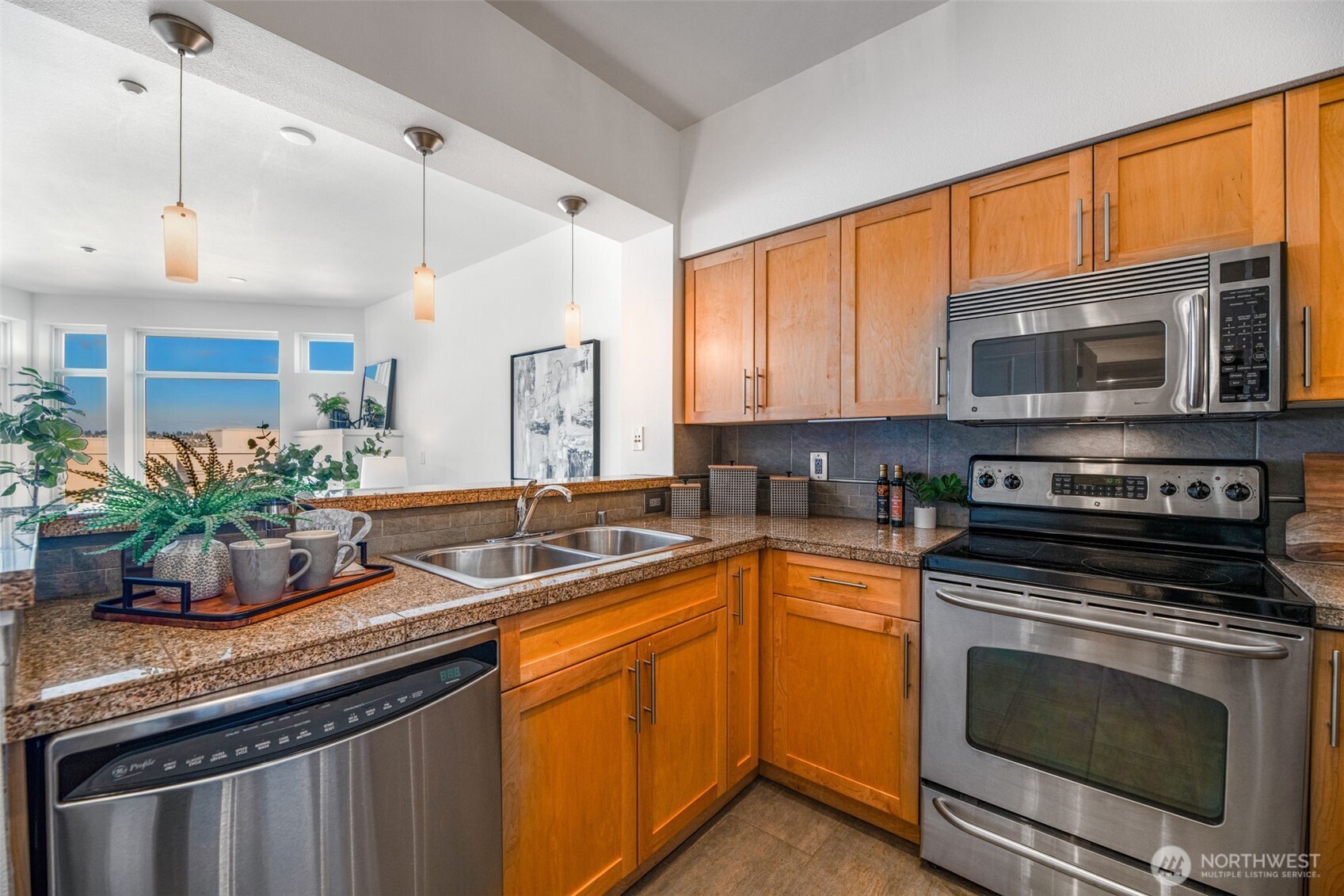 211 Kirkland Avenue Unit: 520