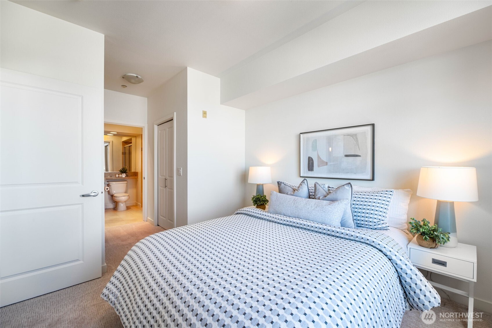 211 Kirkland Avenue Unit: 520