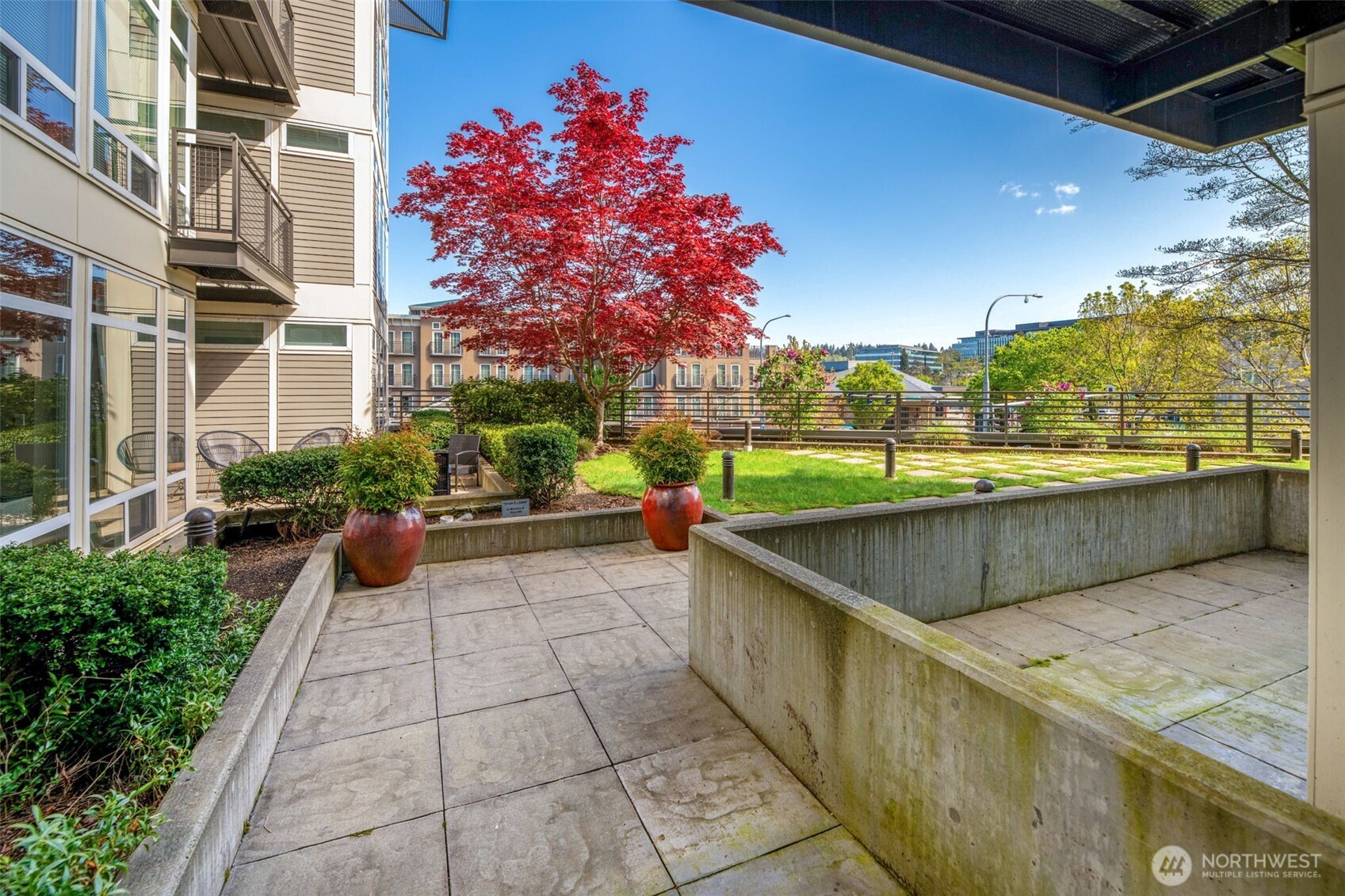 211 Kirkland Avenue Unit: 520