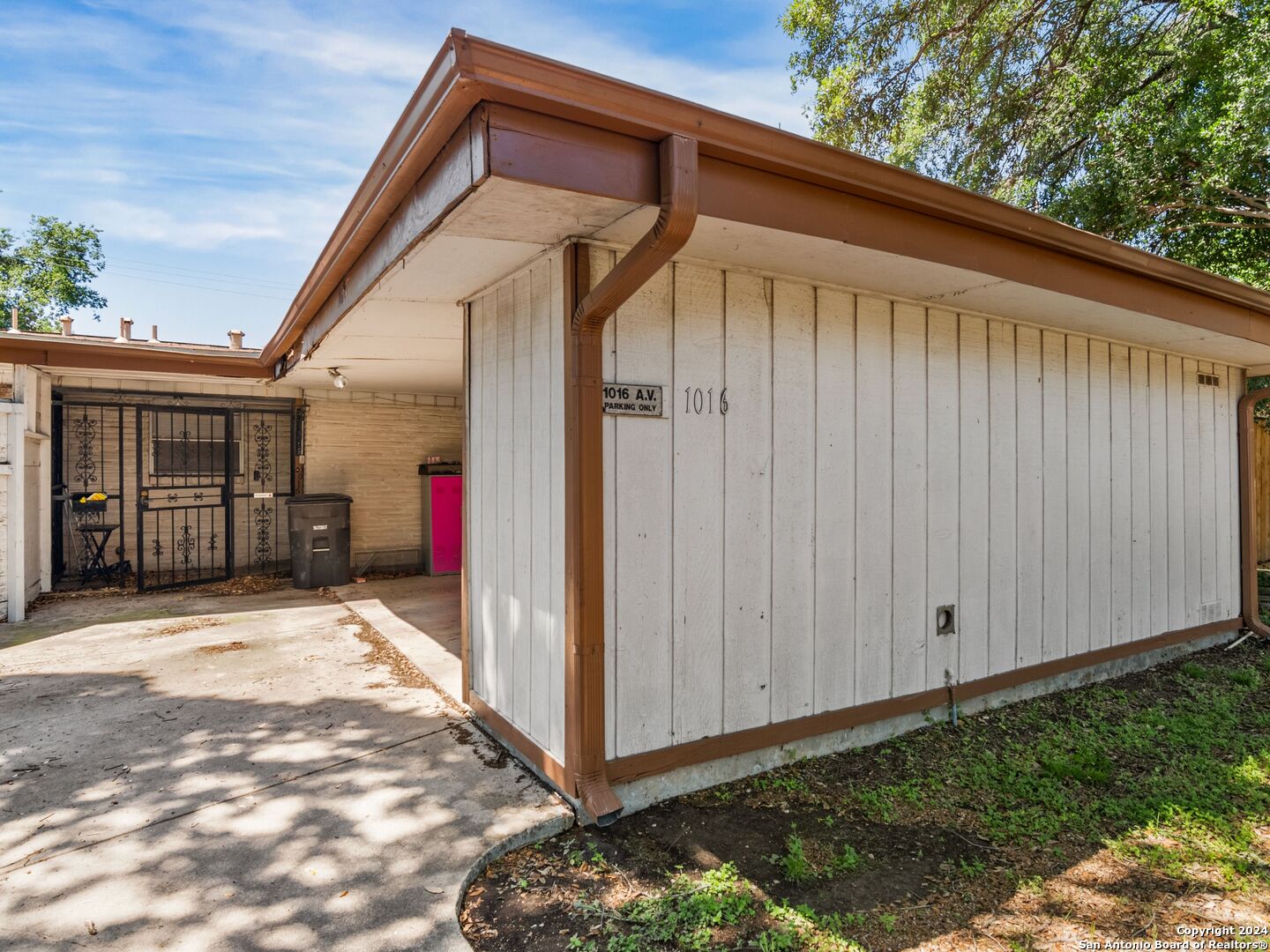 1014 Arroya Vista