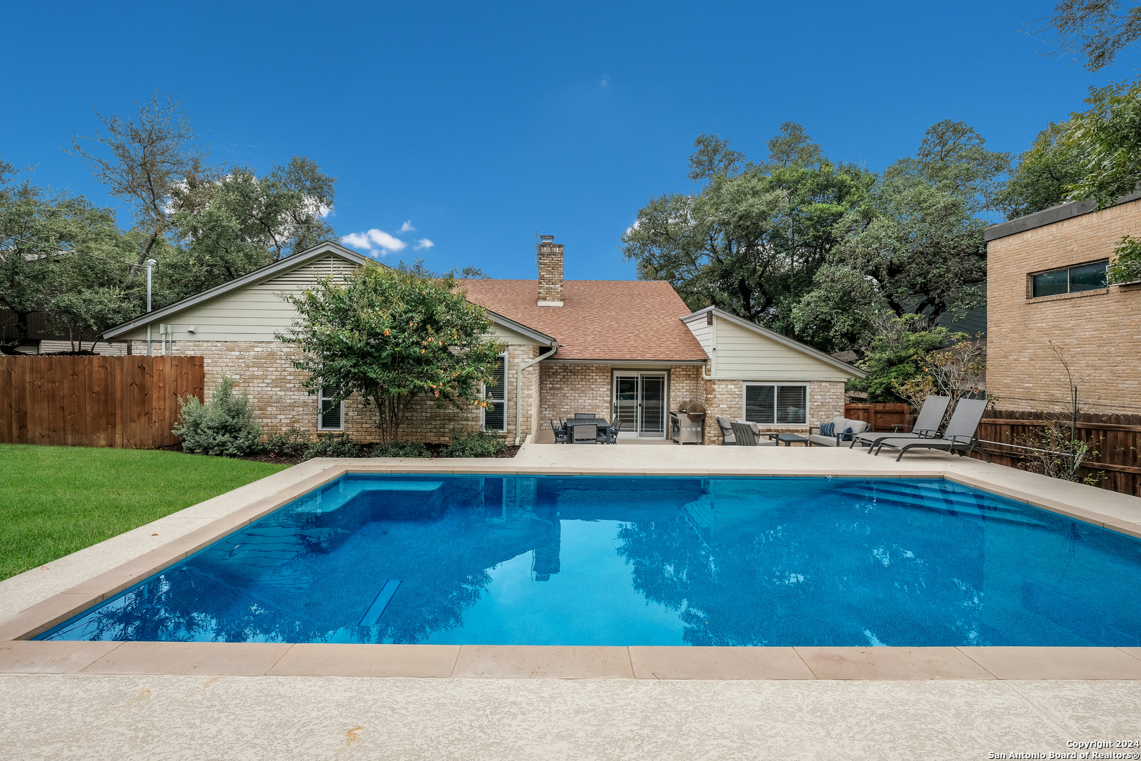 9223 BINGHAM DR