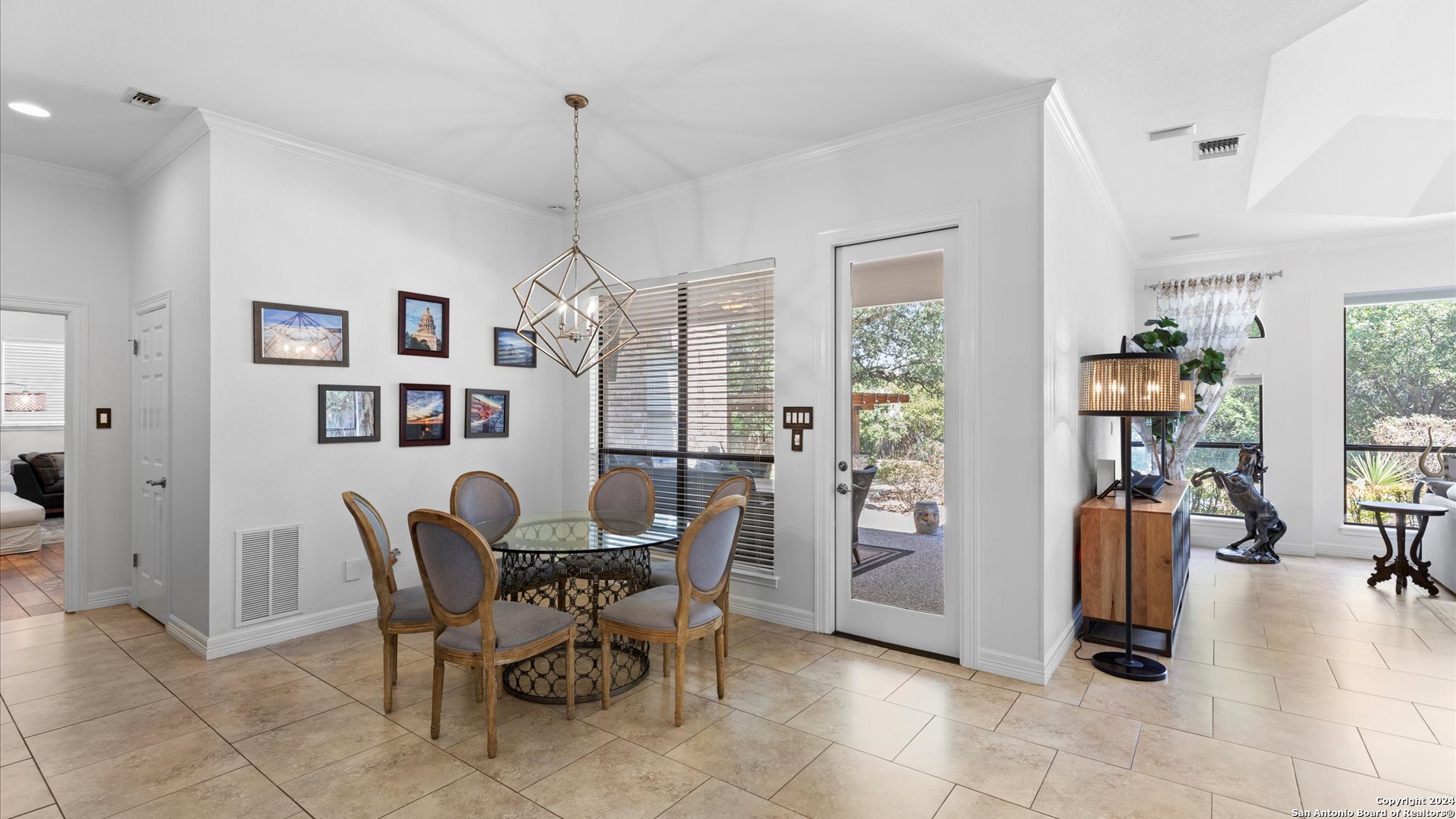 218 POST OAK WAY