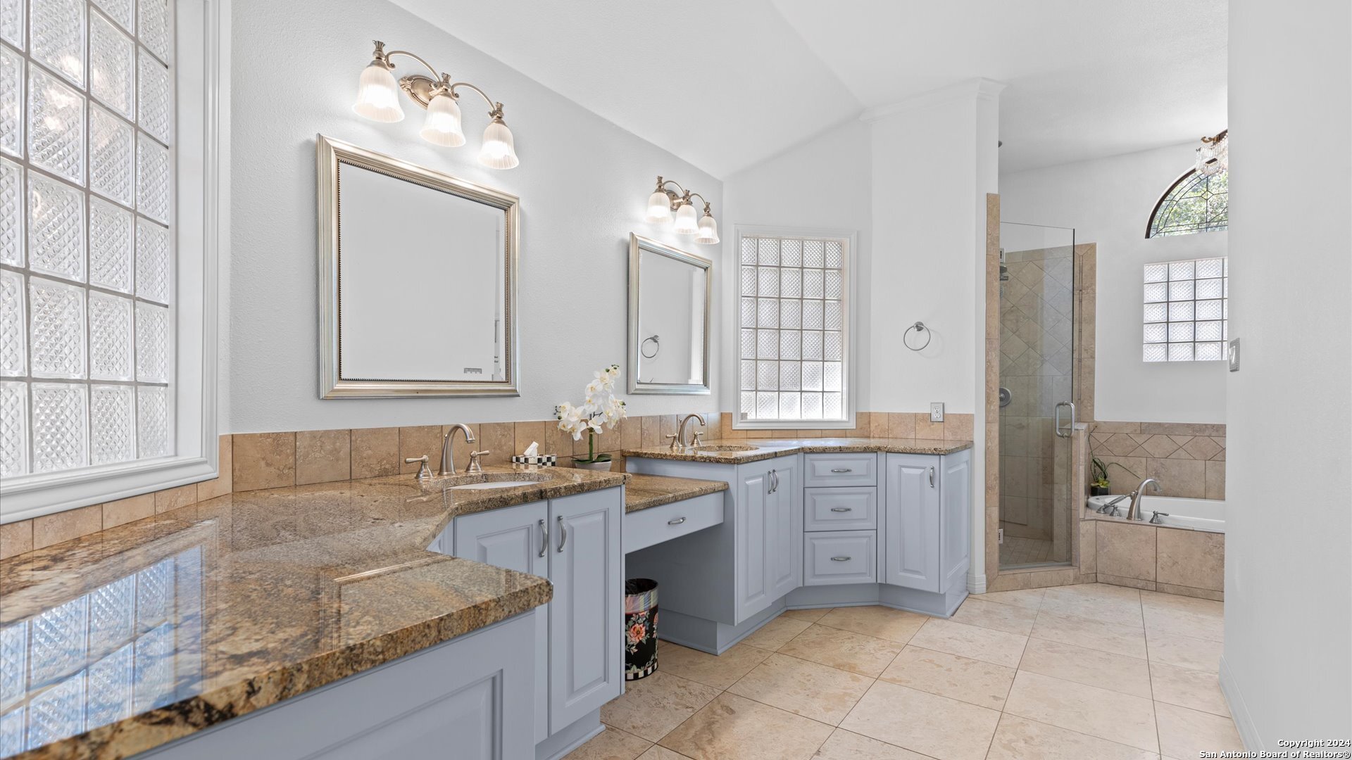 218 POST OAK WAY