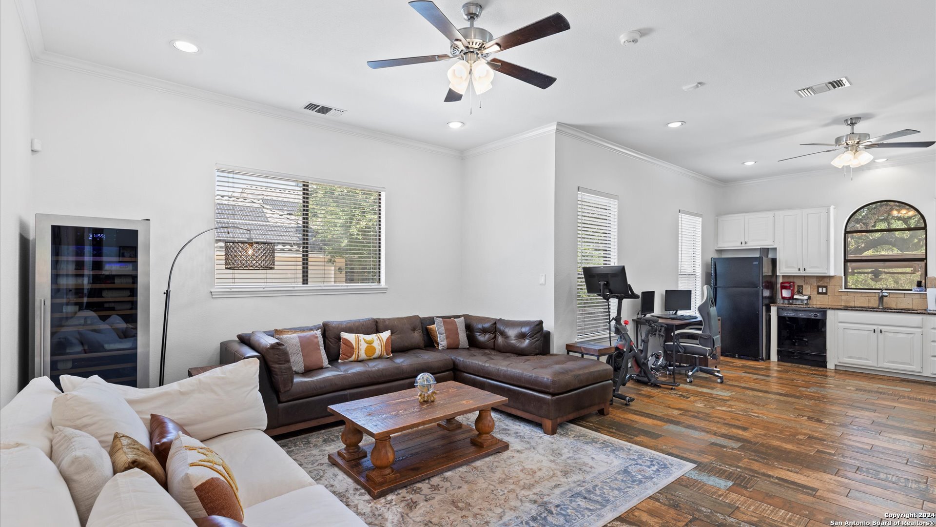 218 POST OAK WAY